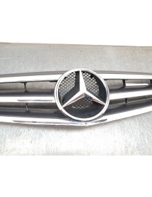 Recambio de rejilla paragolpes delantero para mercedes-benz clase c (w204) c 220 cdi (204.008) referencia OEM IAM A203880138   2