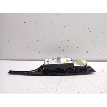 Recambio de mando elevalunas delantero izquierdo para hyundai i40 i (vf) 1.7 crdi referencia OEM IAM 935713Z000 935703z300 