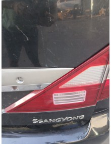 Recambio de piloto trasero derecho interior para ssangyong rodius i 2.7 xdi referencia OEM IAM    2