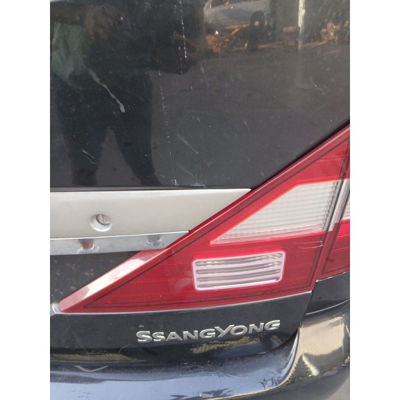 Recambio de piloto trasero derecho interior para ssangyong rodius i 2.7 xdi referencia OEM IAM   