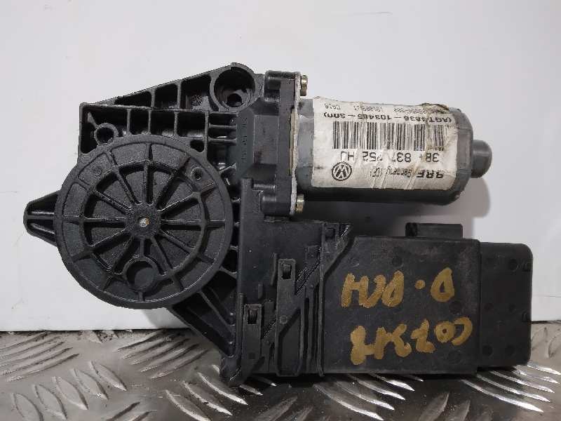 Recambio de motor elevalunas delantero derecho para volkswagen passat berlina (3b3) advance referencia OEM IAM 3B4837752HJ  0130