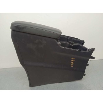 Recambio de apoyabrazos central para lexus ct 200h referencia OEM IAM 5891176010  CUERO