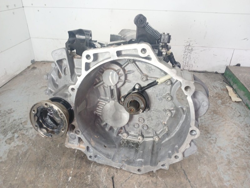 Recambio de caja cambios para seat leon sportstourer 1.5tsi referencia OEM IAM VCS  