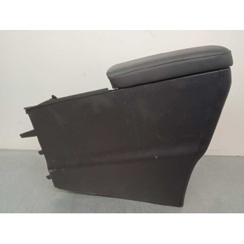 Recambio de apoyabrazos central para lexus ct 200h referencia OEM IAM 5891176010  CUERO