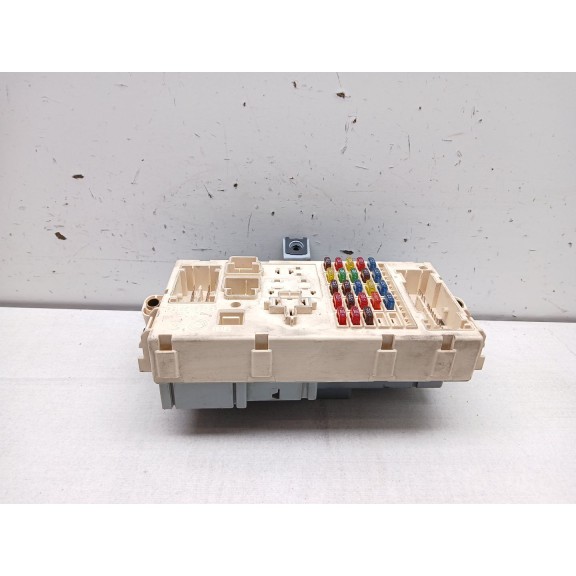 Recambio de caja reles / fusibles para fiat punto berlina (188) 1.2 8v active referencia OEM IAM 51735938  