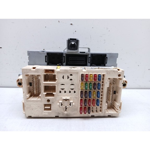 Recambio de caja reles / fusibles para fiat punto berlina (188) 1.2 8v active referencia OEM IAM 51735938  