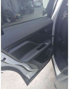 Recambio de guarnecido puerta trasera izquierda para jaguar f-pace (x761) 2.0 td4 awd referencia OEM IAM   