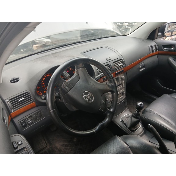 toyota avensis (_t25_) del año 2008