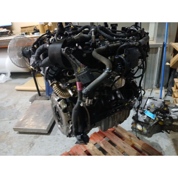 Recambio de despiece motor para ssangyong tivoli limited 4x2 referencia OEM IAM 673910  