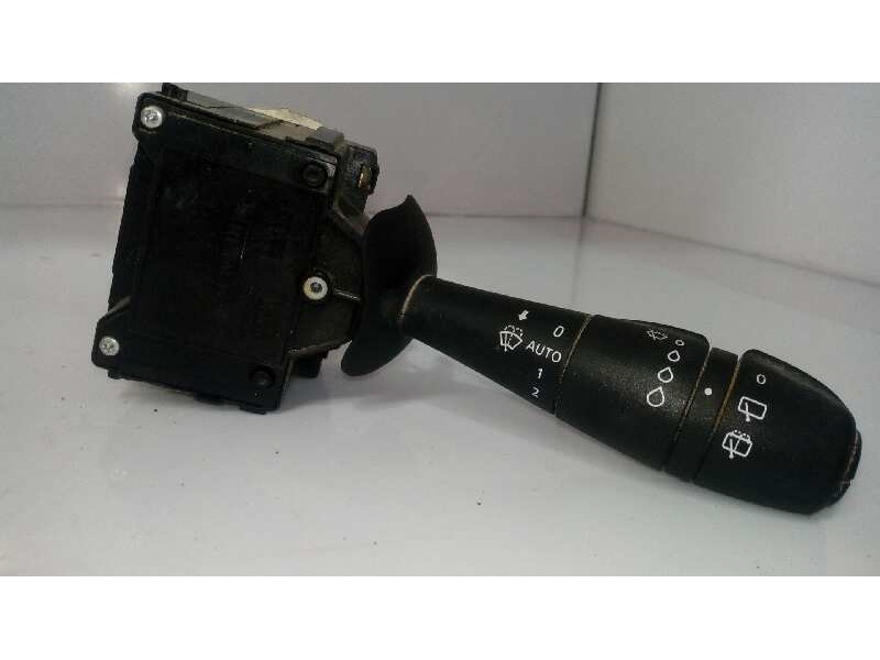 Recambio de mando limpia para renault clio iv dynamique referencia OEM IAM 255675887R  