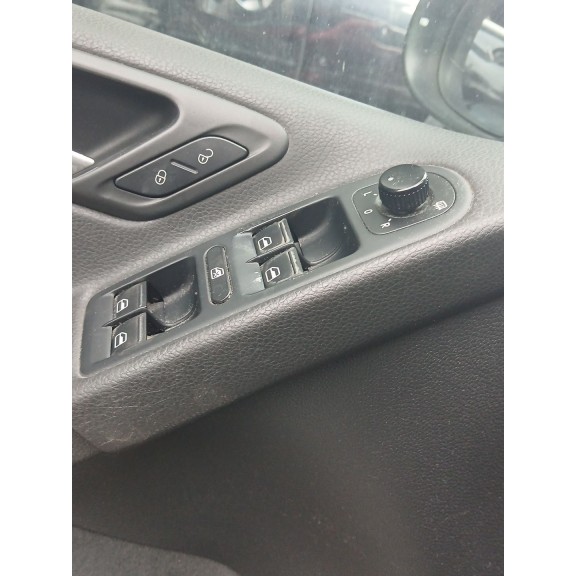 Recambio de mando elevalunas delantero izquierdo para volkswagen golf vi (5k1) 1.6 tdi referencia OEM IAM   