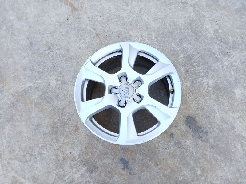 Recambio de llanta para audi a4 b8 avant (8k5) 2.0 tdi referencia OEM IAM 8K0601025F  16 pulgadas