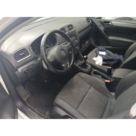 volkswagen golf vi (5k1) del año 2010