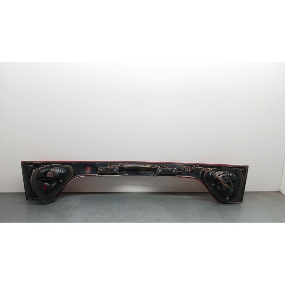 Recambio de piloto trasero central para seat toledo ii (1m2) 1.6 16v referencia OEM IAM 1m5945225d  