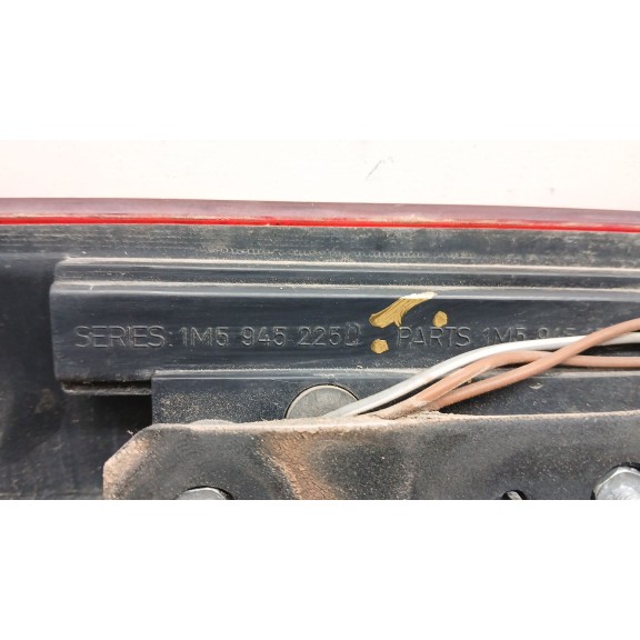 Recambio de piloto trasero central para seat toledo ii (1m2) 1.6 16v referencia OEM IAM 1m5945225d  