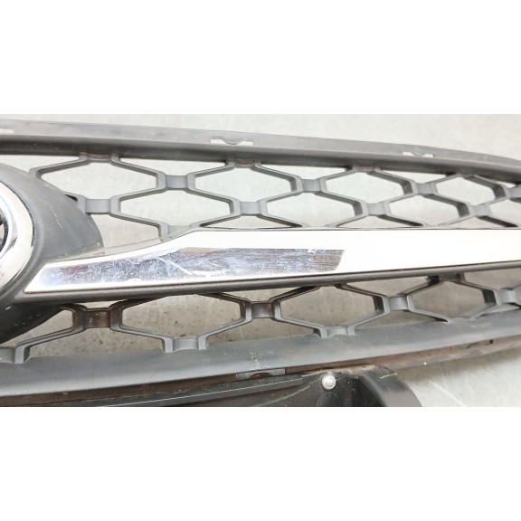 Recambio de rejilla paragolpes delantero para hyundai i10 comfort referencia OEM IAM 865800x200  