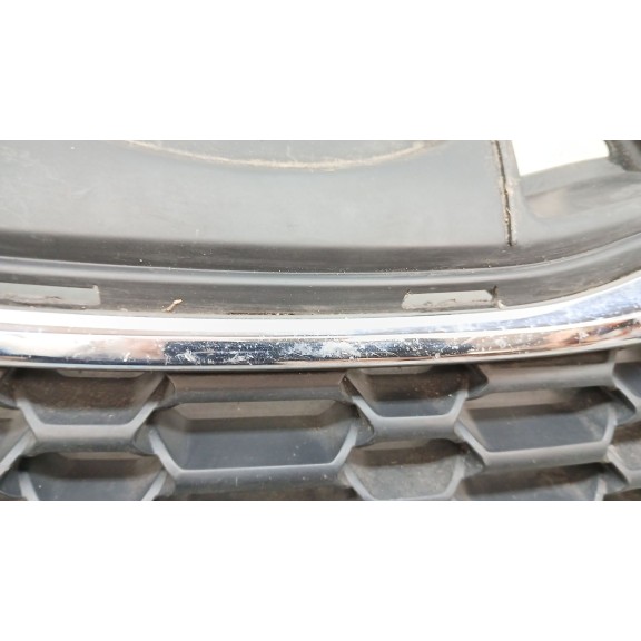 Recambio de rejilla paragolpes delantero para kia cee´d 1.4 crdi cat referencia OEM IAM 86351a2000  