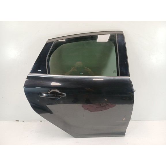 Recambio de puerta trasera derecha para ford focus iii sedán 1.6 tdci referencia OEM IAM 2172759  