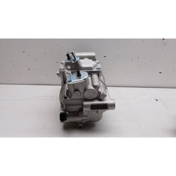 Recambio de compresor aire acondicionado para audi a3 (8p1) 2.0 tdi referencia OEM IAM 1K0820803G  