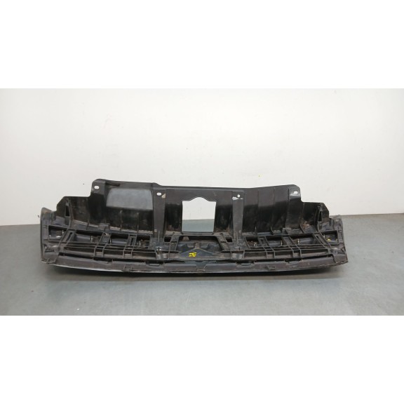 Recambio de rejilla paragolpes delantero para suzuki vitara (ly) 1.0 allgrip (apk 310) referencia OEM IAM 7212186r0  