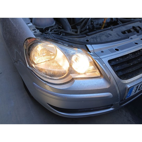 Recambio de faro derecho para volkswagen polo iv (9n_, 9a_) 1.4 tdi referencia OEM IAM   