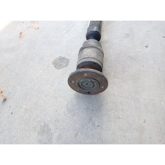 Recambio de transmision central delantera para ssangyong rodius i 2.7 xdi referencia OEM IAM 3310021201  