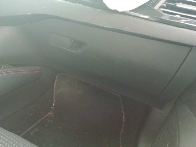 Recambio de guantera para ford focus st-line referencia OEM IAM JX7B4A508A  