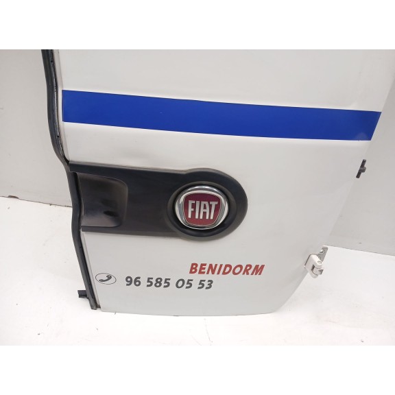 Recambio de puerta trasera derecha para fiat doblo cargo (263_) 1.3 d multijet referencia OEM IAM 51811378  