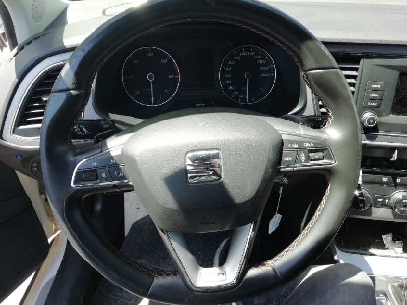 Recambio de volante para seat leon st (5f8) x-perience 4drive referencia OEM IAM  VER FOTOS 
