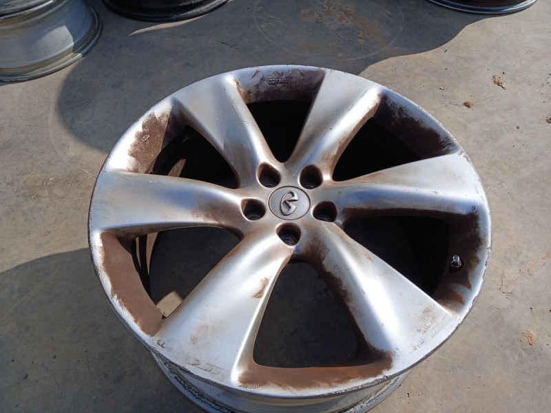 Recambio de llanta para infiniti qx70 3.7 awd referencia OEM IAM 91/2JX21 ET16 X1 N0742195