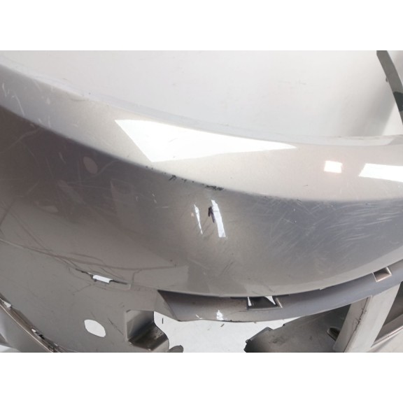 Recambio de paragolpes delantero para renault scenic ii referencia OEM IAM 8200139528  