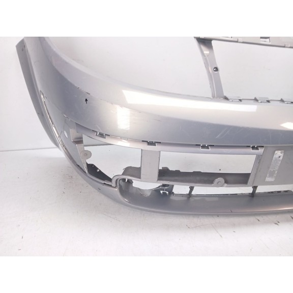 Recambio de paragolpes delantero para renault scenic ii referencia OEM IAM 8200139528  