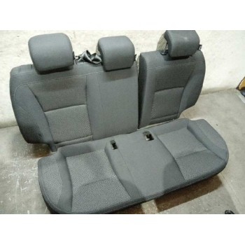 Recambio de asientos traseros para ssangyong tivoli referencia OEM IAM   