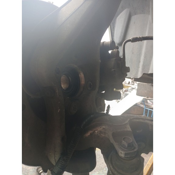 Recambio de mangueta delantera izquierda para jaguar f-pace (x761) 2.0 td4 awd referencia OEM IAM   