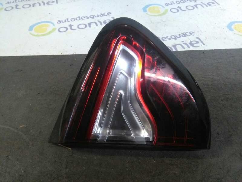 Recambio de piloto trasero izquierdo interior para renault captur luxe referencia OEM IAM 265557893R  INTERIOR