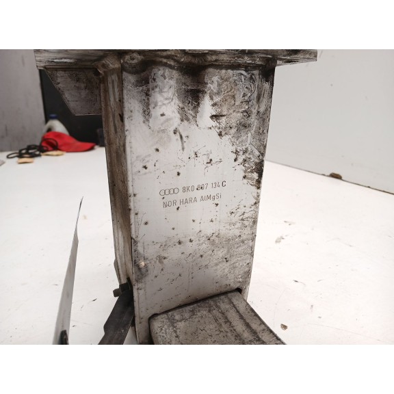 Recambio de refuerzo paragolpes delantero para audi a4 b8 (8k2) 2.0 tdi referencia OEM IAM 859008220  