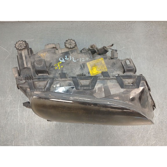 Recambio de faro derecho para bmw 3 touring (e46) 320 d referencia OEM IAM 6902760  