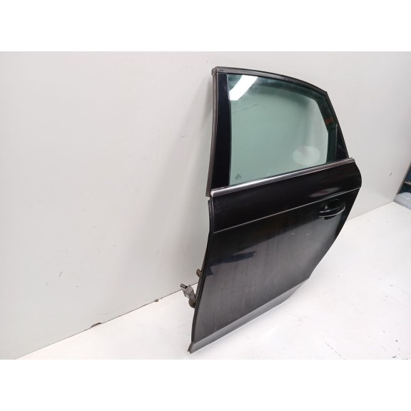 Recambio de puerta trasera izquierda para audi a4 b8 (8k2) 2.0 tdi referencia OEM IAM 8K5833051D  