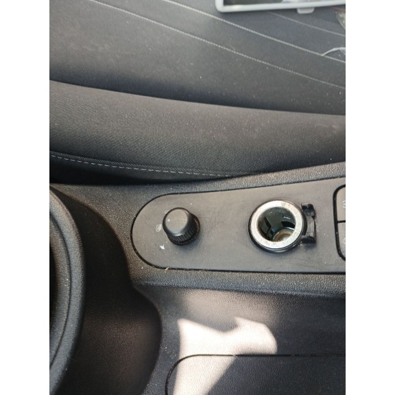 Recambio de retrovisor derecho para seat leon (1p1) 1.6 tdi referencia OEM IAM   