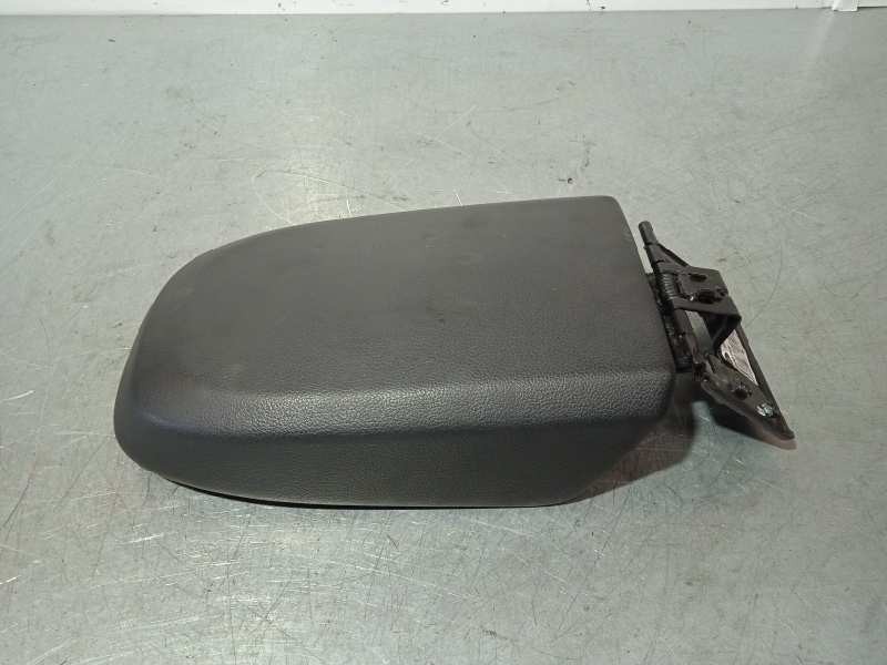 Recambio de apoyabrazos central para ford focus lim. (cb4) trend referencia OEM IAM 8M51R045C74 NEGRO 