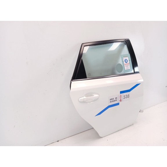 Recambio de puerta trasera derecha para toyota auris (_e18_) 1.8 hybrid (zwe186_) referencia OEM IAM 6700302380  6711302180