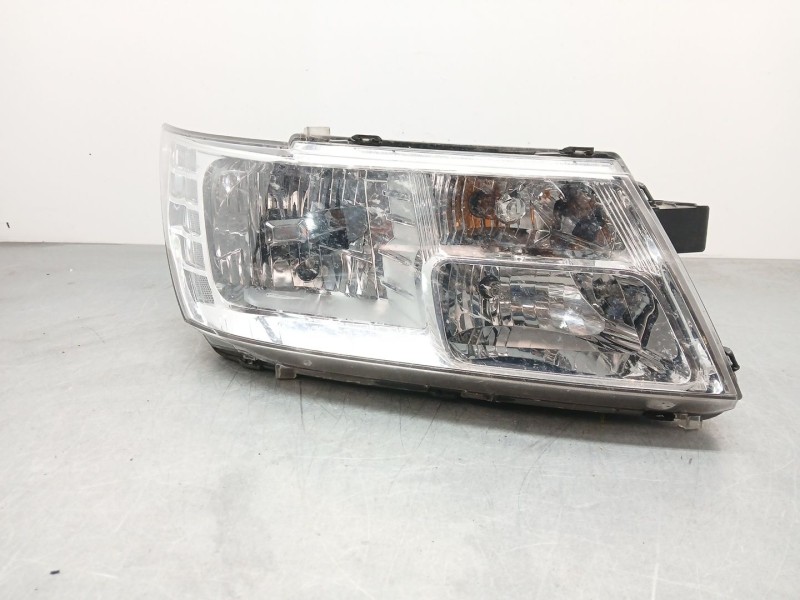 Recambio de faro derecho para fiat freemont (345_) 2.0 jtd referencia OEM IAM 05067788AE  