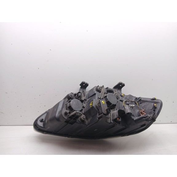 Recambio de faro derecho para ssangyong rodius i 2.7 xdi referencia OEM IAM   