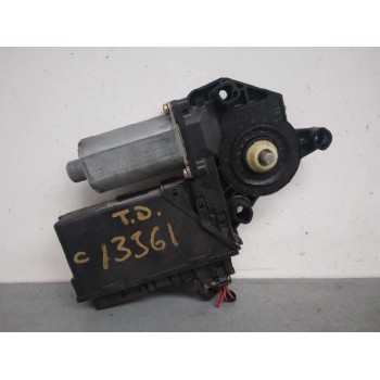 MOTOR ELEVALUNAS TRASERO DERECHO 8E0959802A 0130821766 