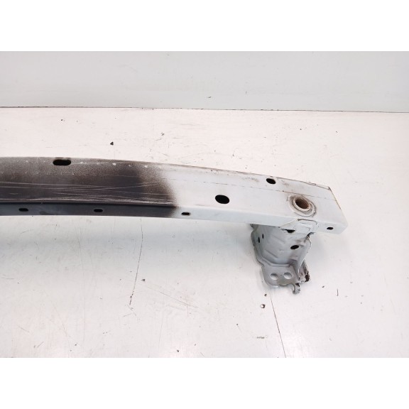 Recambio de refuerzo paragolpes delantero para toyota auris (_e18_) 1.8 hybrid (zwe186_) referencia OEM IAM 52C2102230  