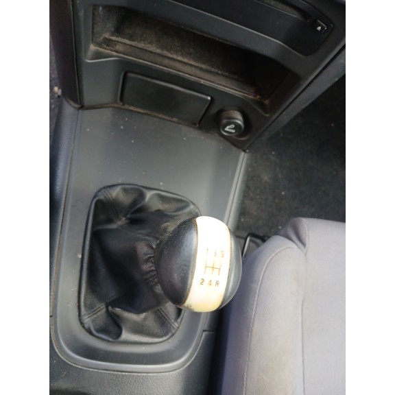 nissan primera hatchback (p12) del año 2003