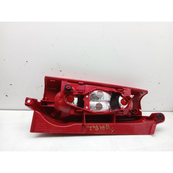 Recambio de piloto trasero derecho para citroën berlingo station wagon referencia OEM IAM 6351FJ  16223734