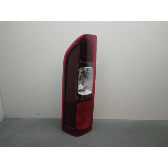 Recambio de piloto trasero izquierdo para renault trafic furgón referencia OEM IAM 265556737R  16806301