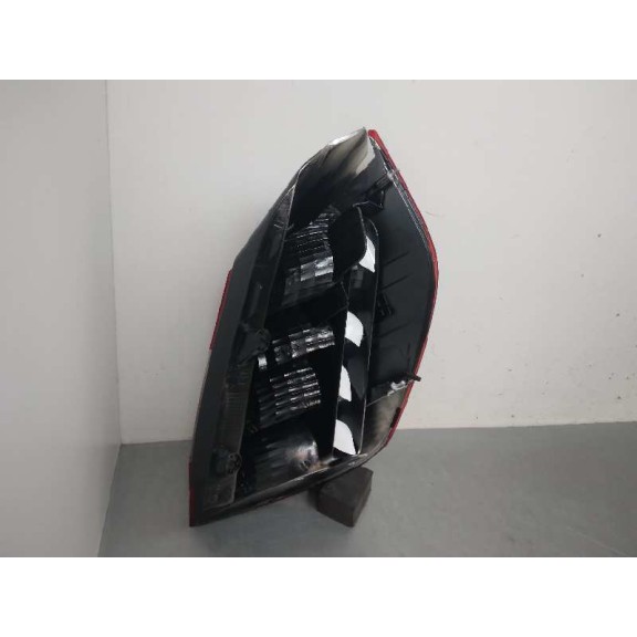 Recambio de piloto trasero izquierdo para renault scenic ii referencia OEM IAM 8200493374  16808221