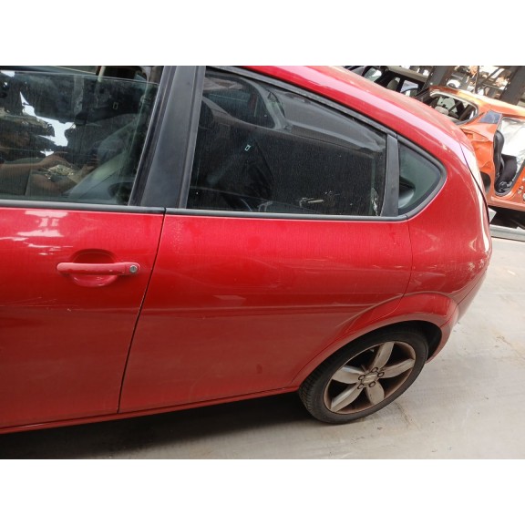 Recambio de puerta trasera izquierda para seat leon (1p1) 2.0 tdi 16v referencia OEM IAM 1P0833055  